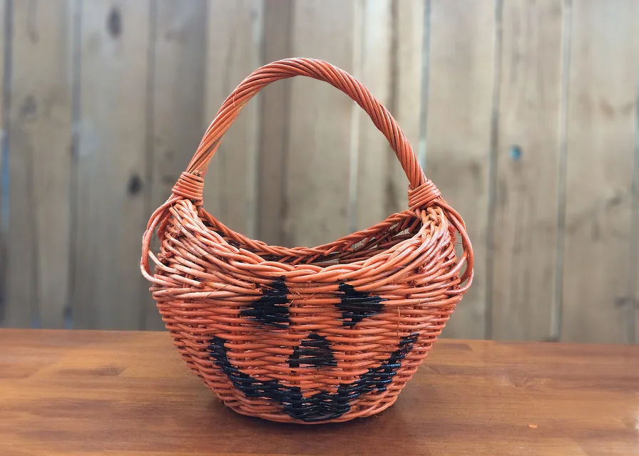 Halloween DIY Pumpkin Basket